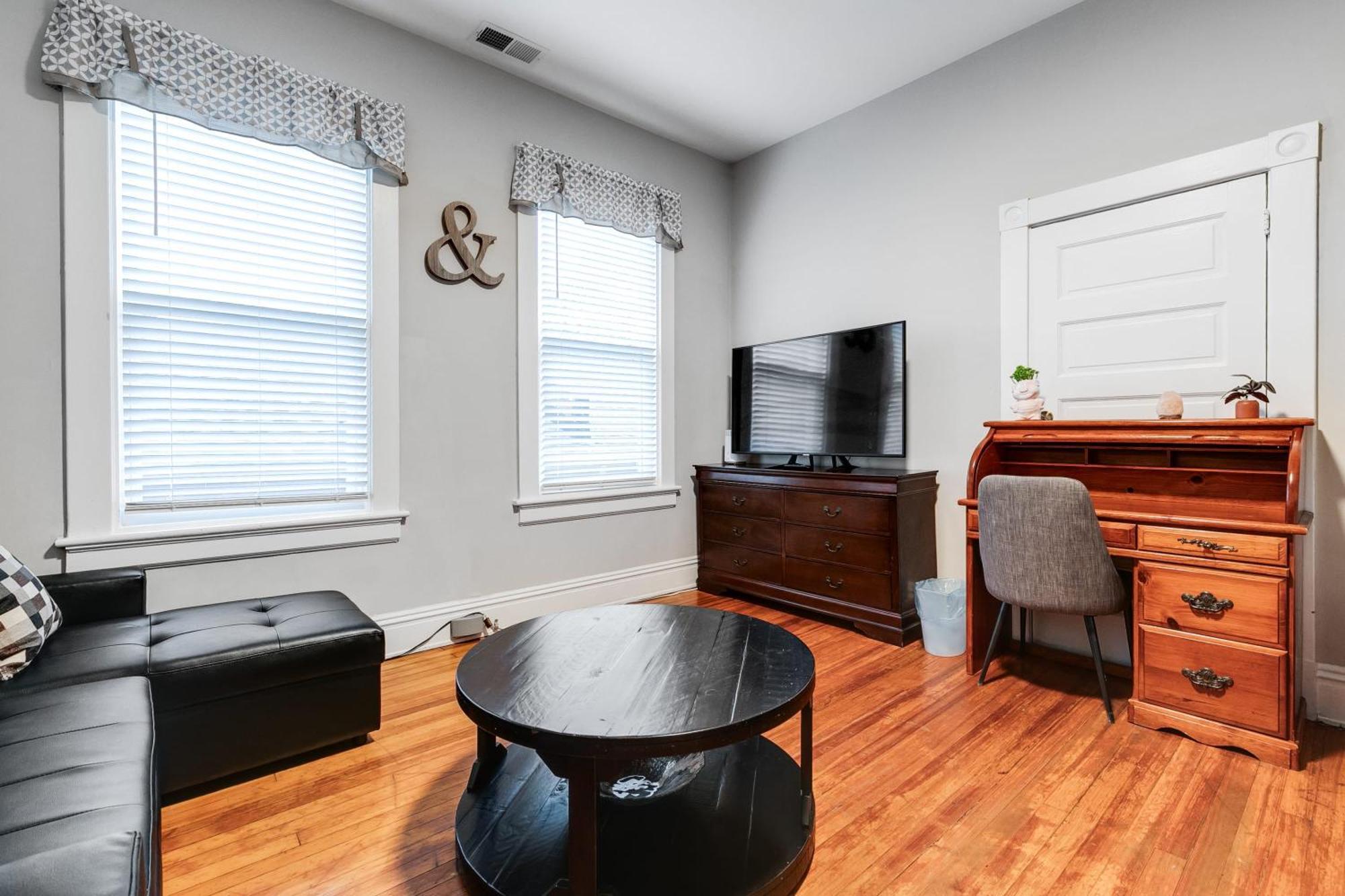 E2 Centrally Located In Carytown Fully Fenced 里士满 外观 照片